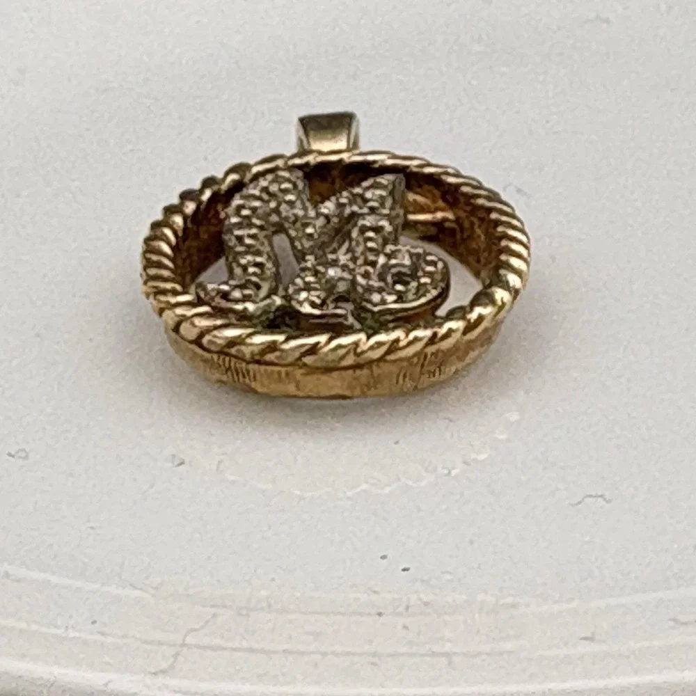 Estate 14K Yellow Gold and Natural Diamond Pendant Fancy Initial M 3.26g